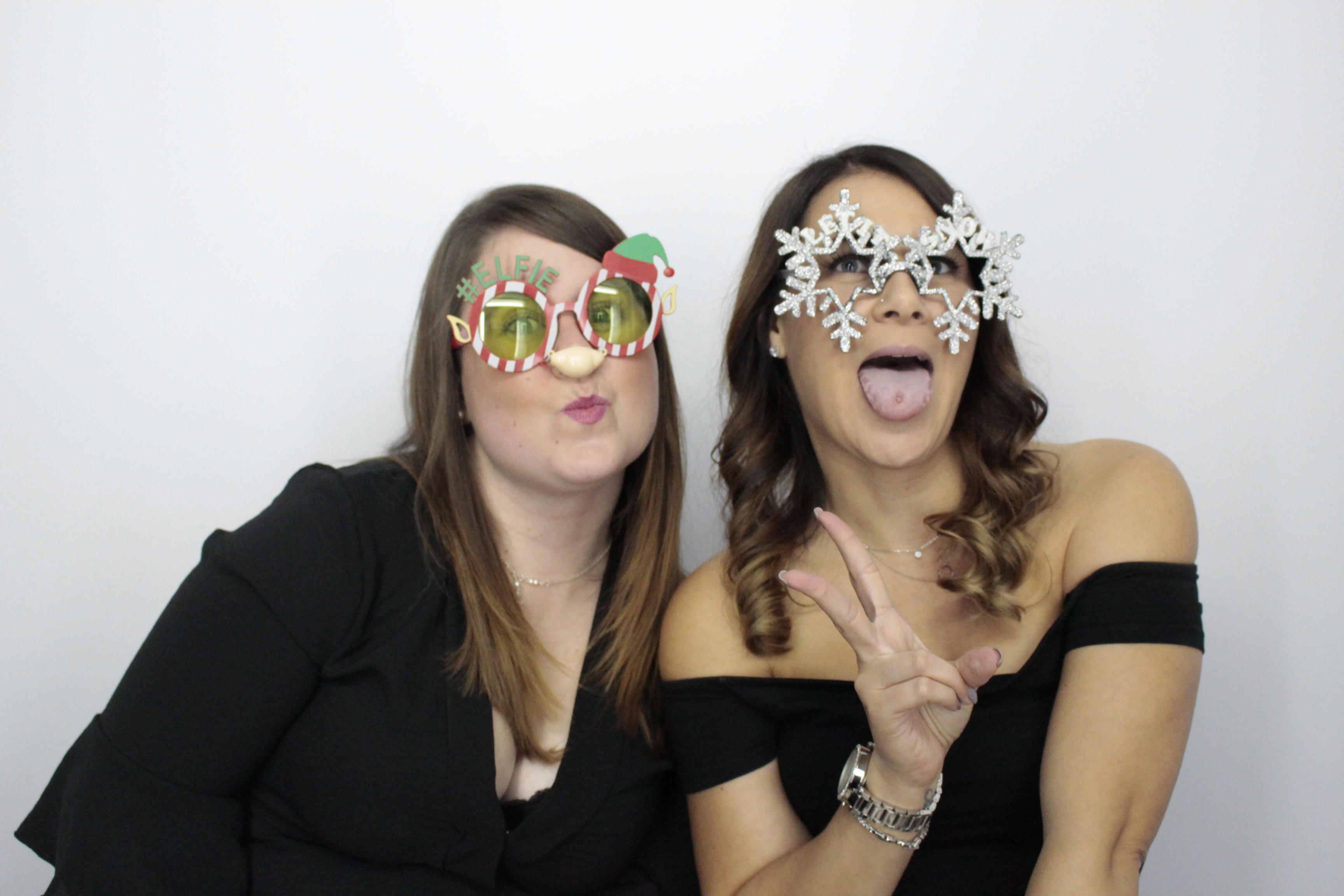 Fittleworth Medical Christmas Party | View more photos from the event at gallery.myphotoboothexperience.co.uk/u/MyPhotoBoothExperienceLtd/Fittleworth-Medical-Christmas-Party